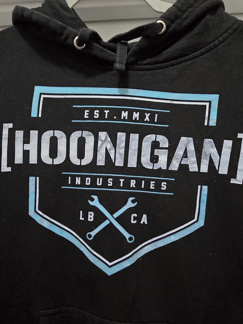 Hoonigan Industries Long Beach CA, Black,Shield Graphic Hoodie In Size Large